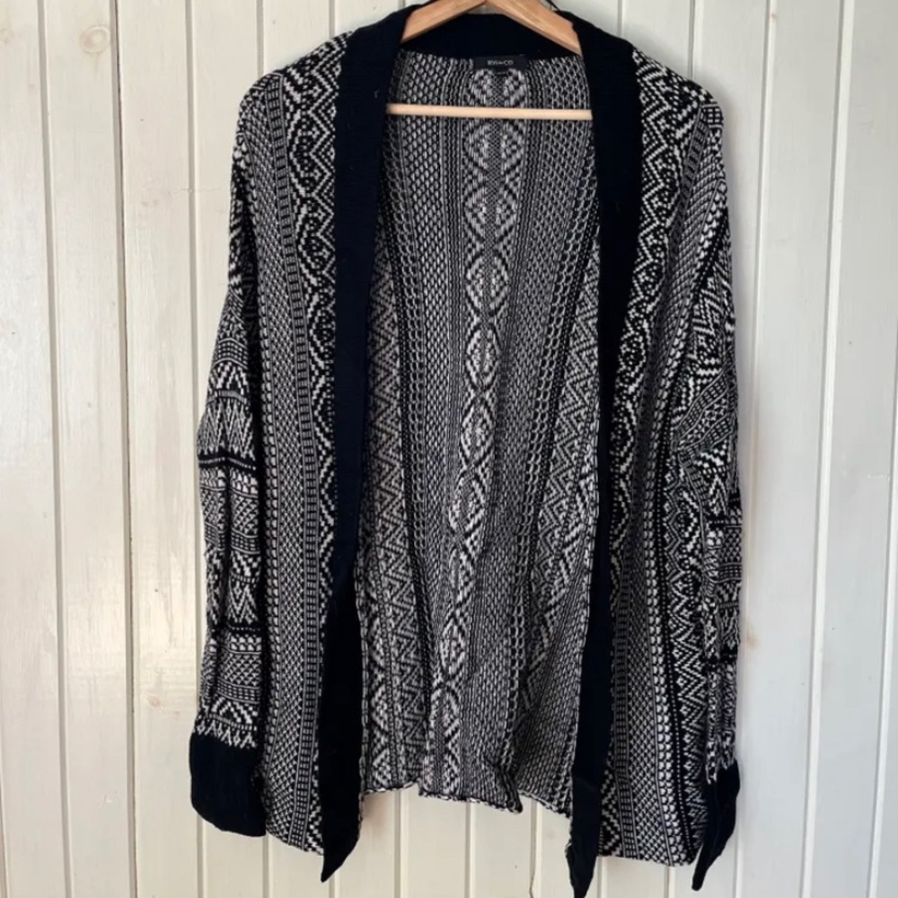 Very Good RW&CO Cardigan